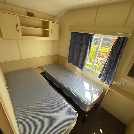 Jantarowa 4 * Chłopy